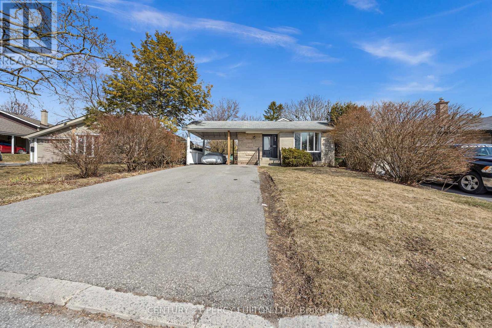Property at 893 DOUGLAS AVENUE image 3