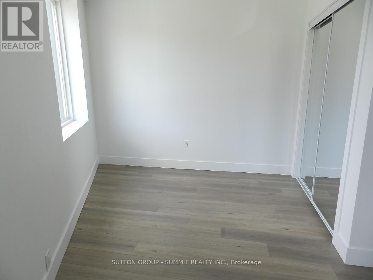 201 - 577 Gerrard Street E, Toronto, Ontario  M4M 2G9 - Photo 8 - E12137257