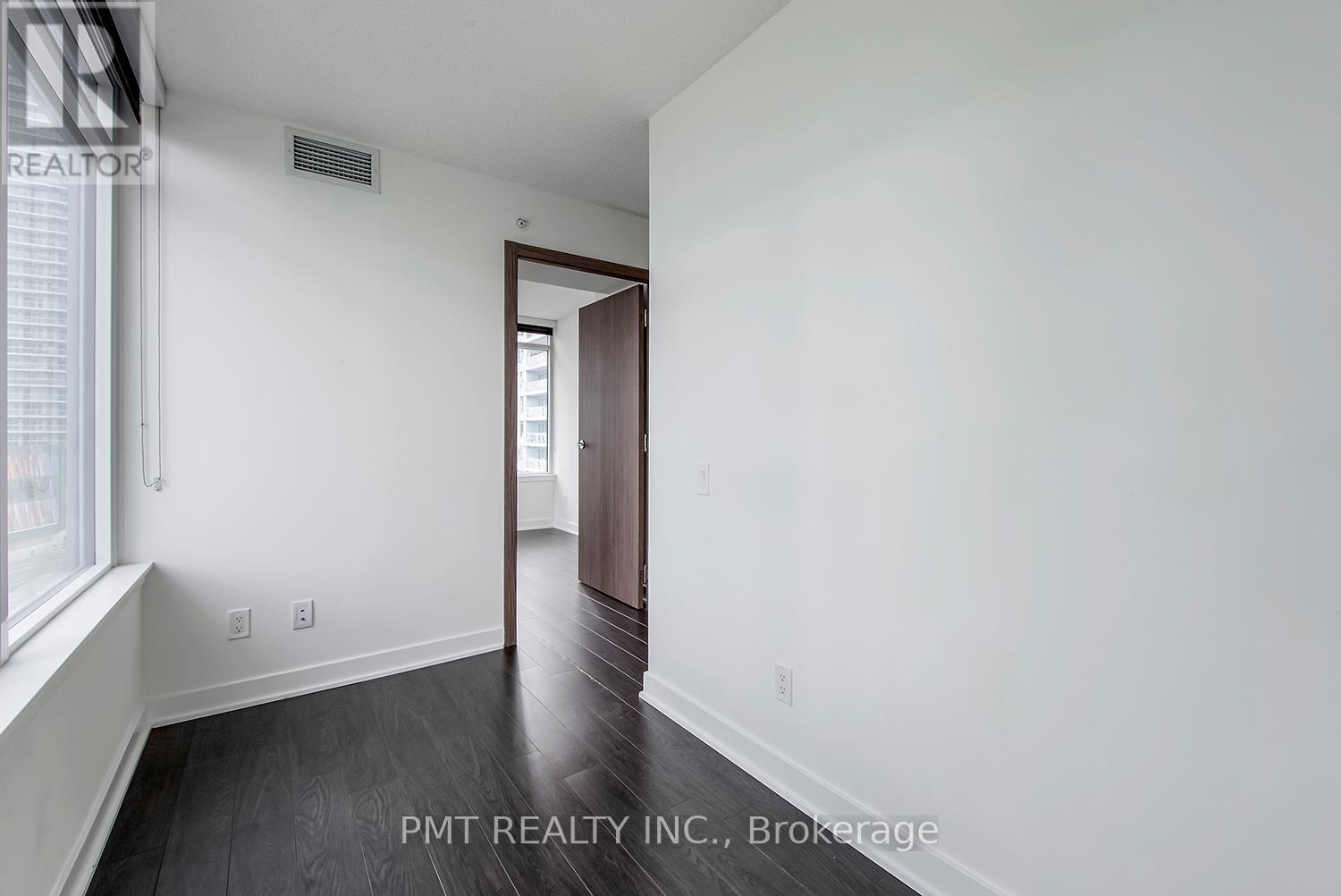 906 - 19 Bathurst Street, Toronto, Ontario  M5V 0N2 - Photo 15 - C12137293