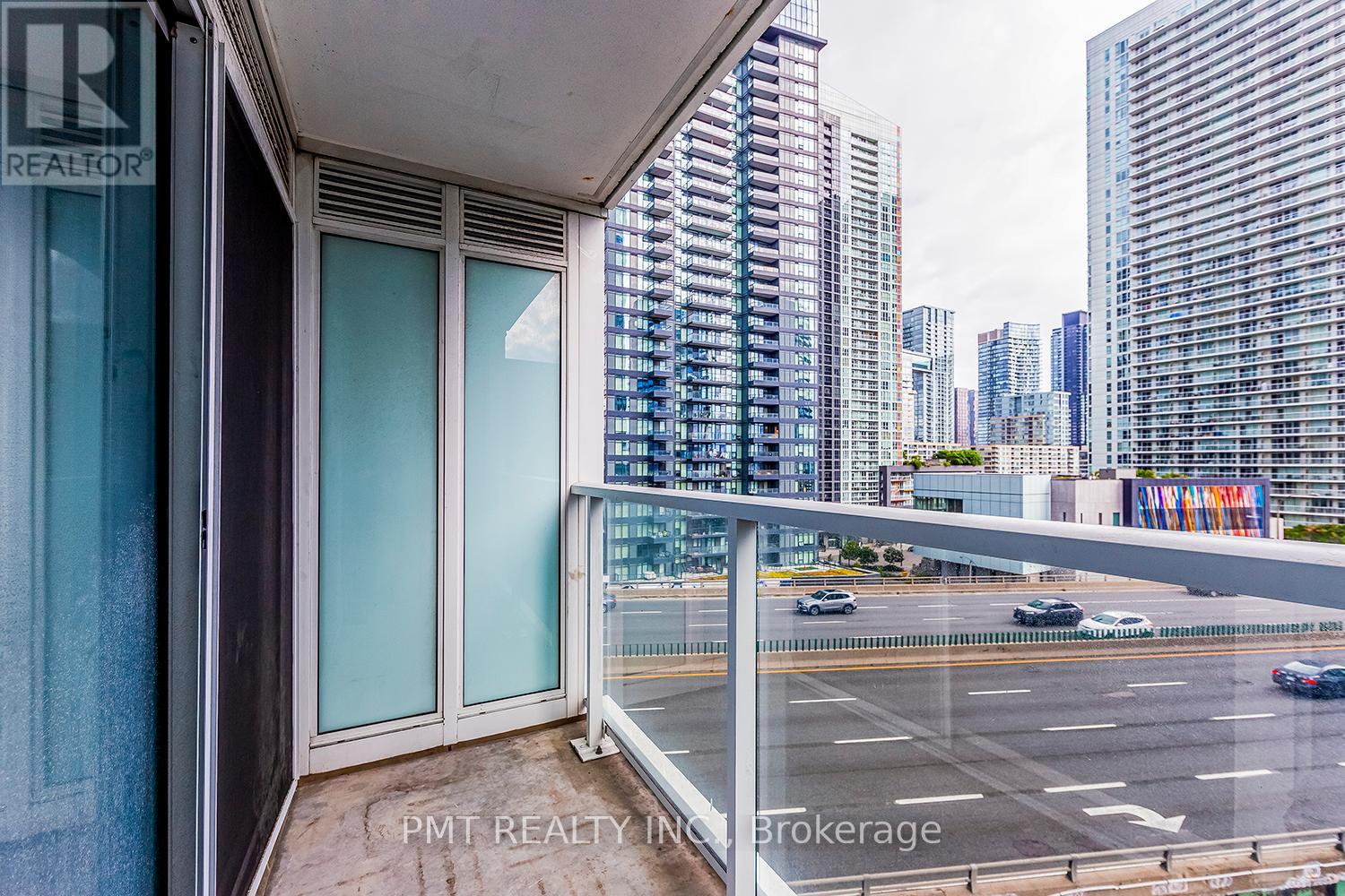 906 - 19 Bathurst Street, Toronto, Ontario  M5V 0N2 - Photo 26 - C12137293