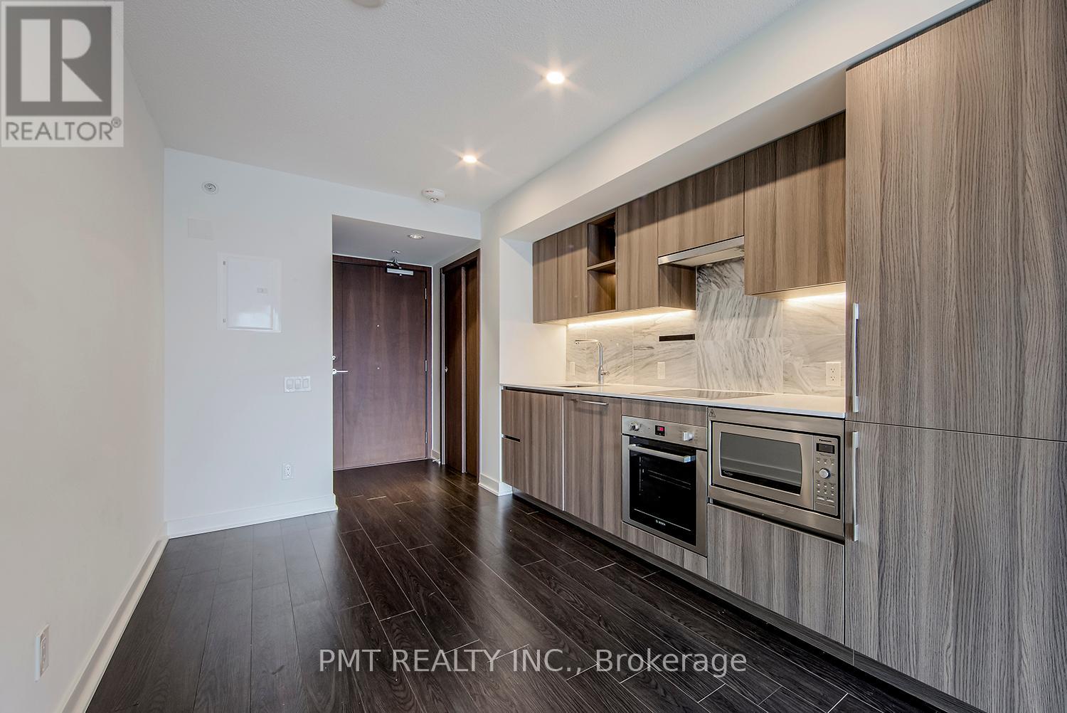 906 - 19 Bathurst Street, Toronto, Ontario  M5V 0N2 - Photo 5 - C12137293