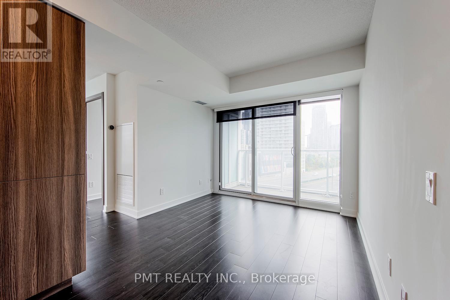 906 - 19 Bathurst Street, Toronto, Ontario  M5V 0N2 - Photo 7 - C12137293