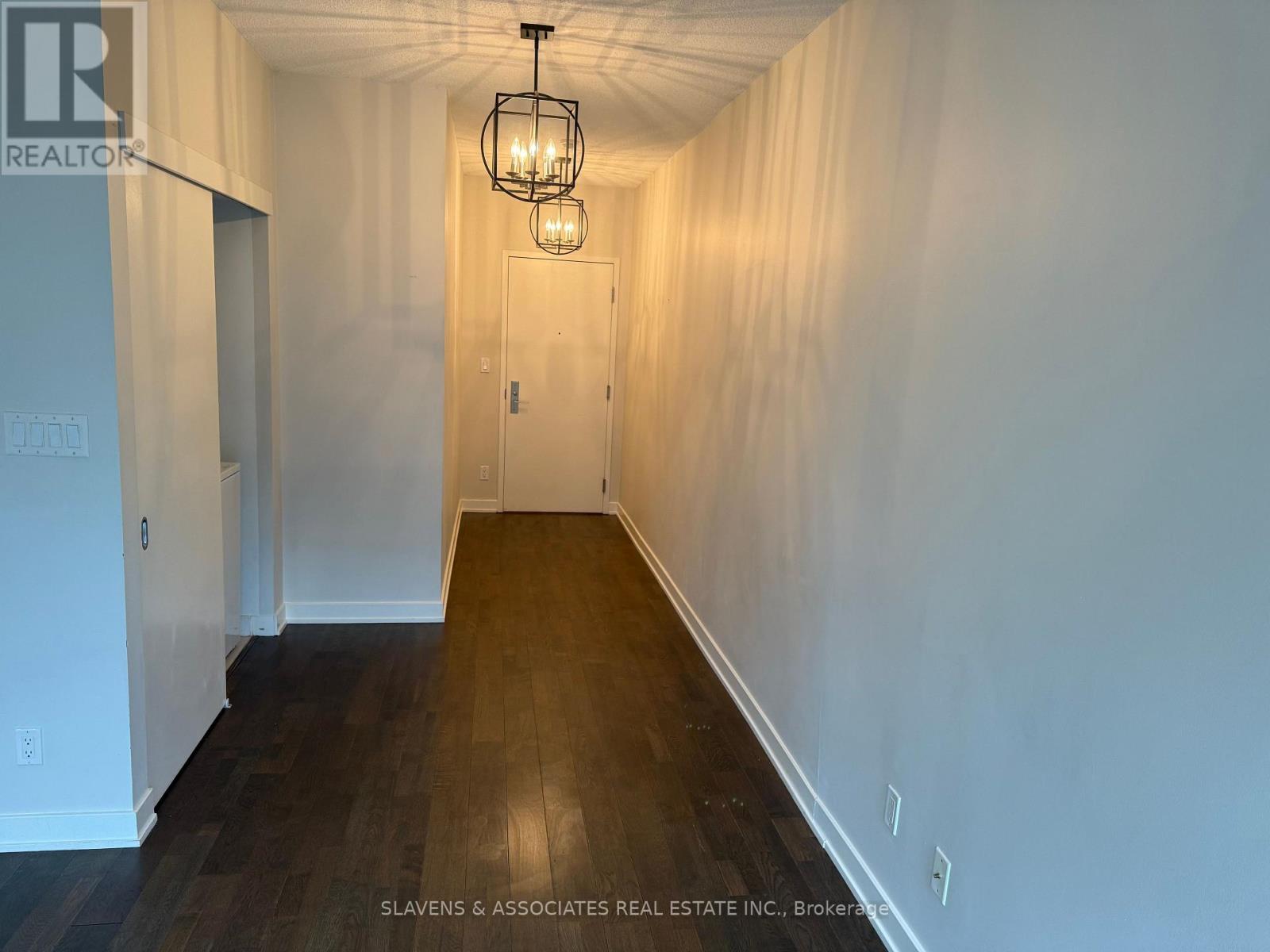 Property at 1407 - 126 SIMCOE STREET image 3