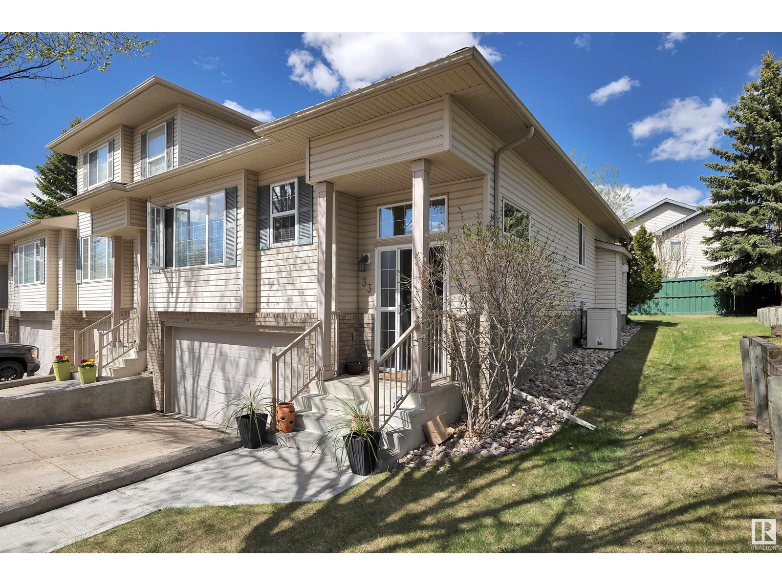 Property at #33 420 HUNTERS GREEN NW image 3