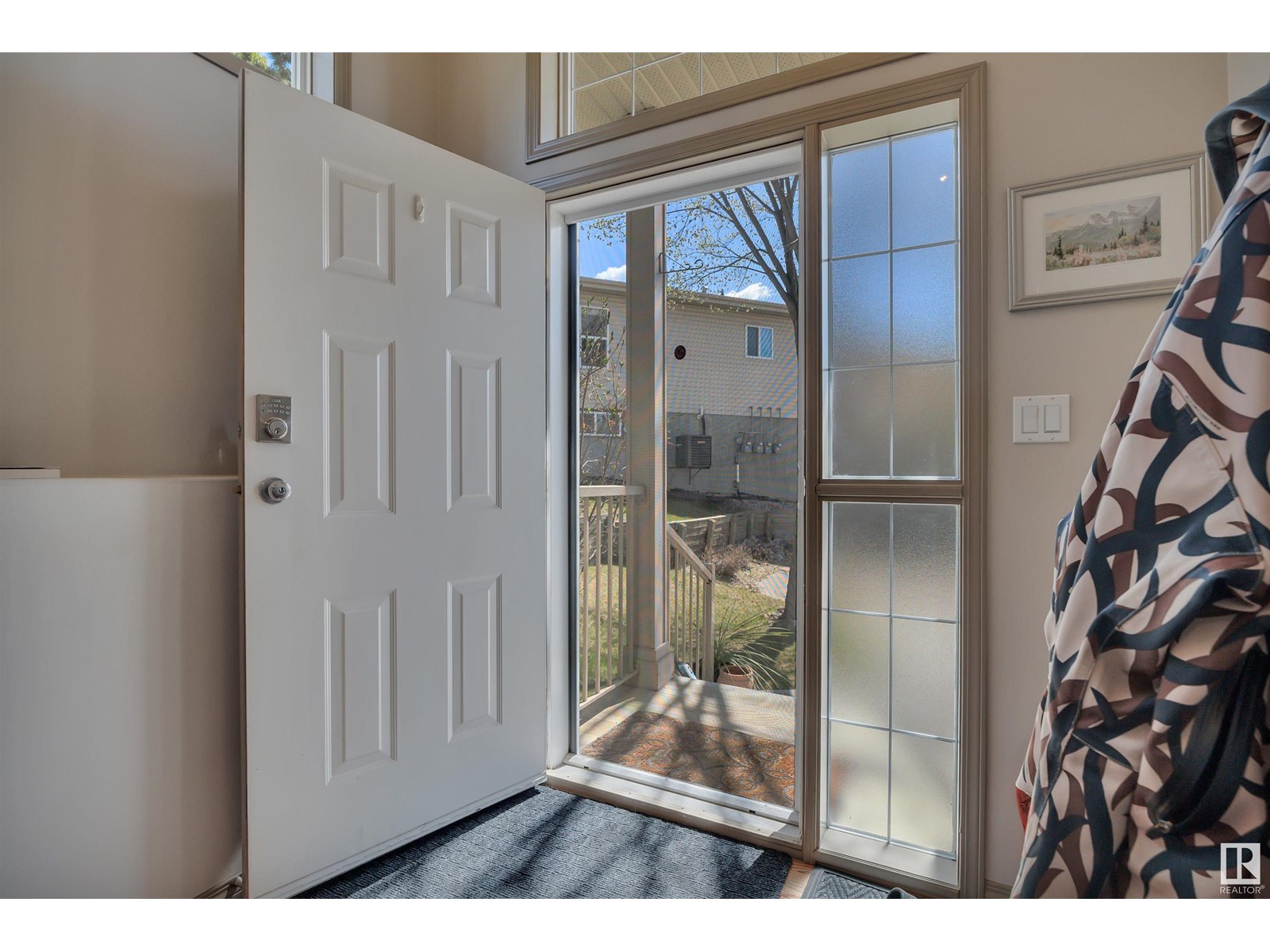 Property at #33 420 HUNTERS GREEN NW image 4