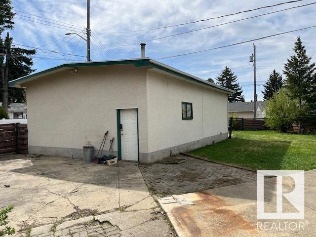 Property at 11147 36A AV NW image 3