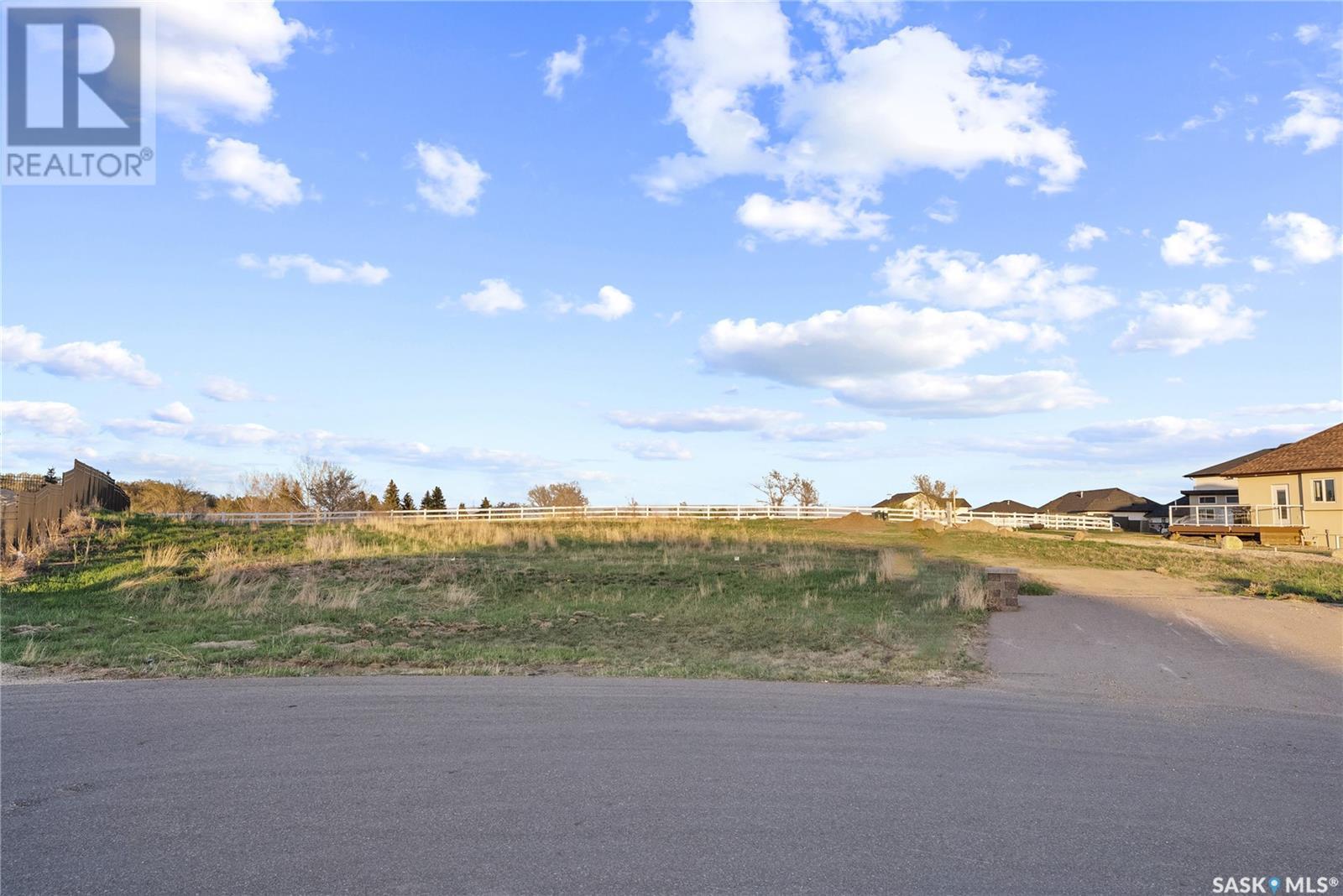 436 Edgemont Cove, Corman Park Rm No. 344, Saskatchewan  S7T 0W5 - Photo 2 - SK005285
