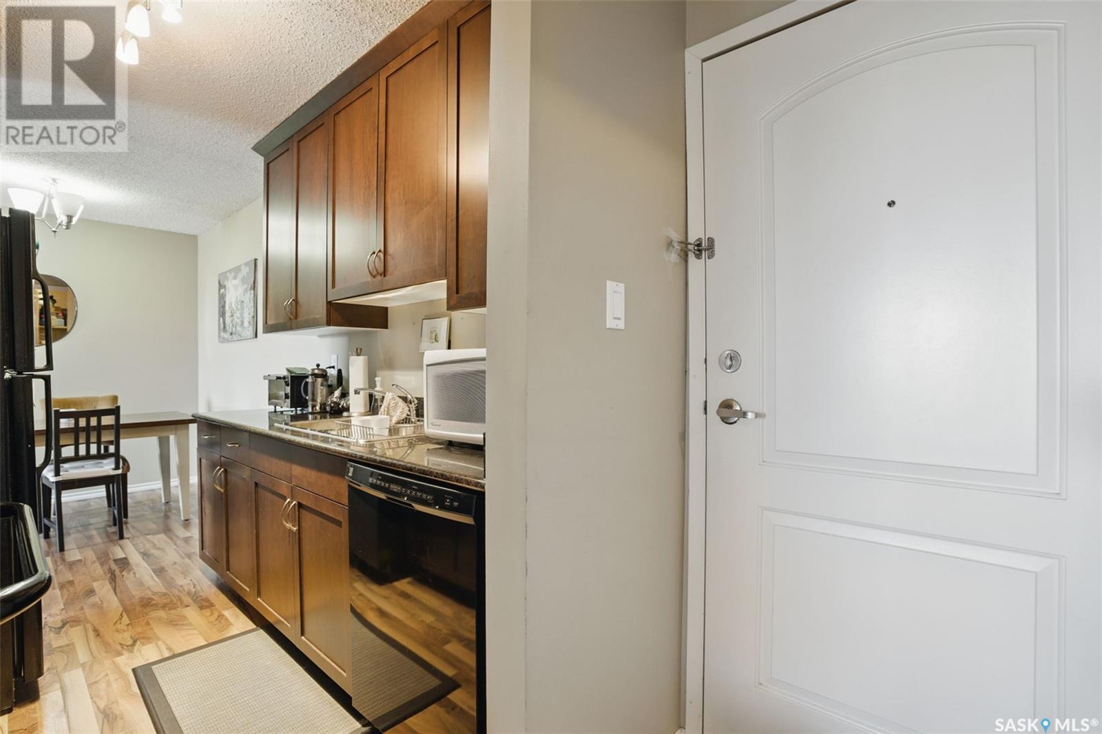 Property at 404 1013 Lansdowne AVENUE image 3