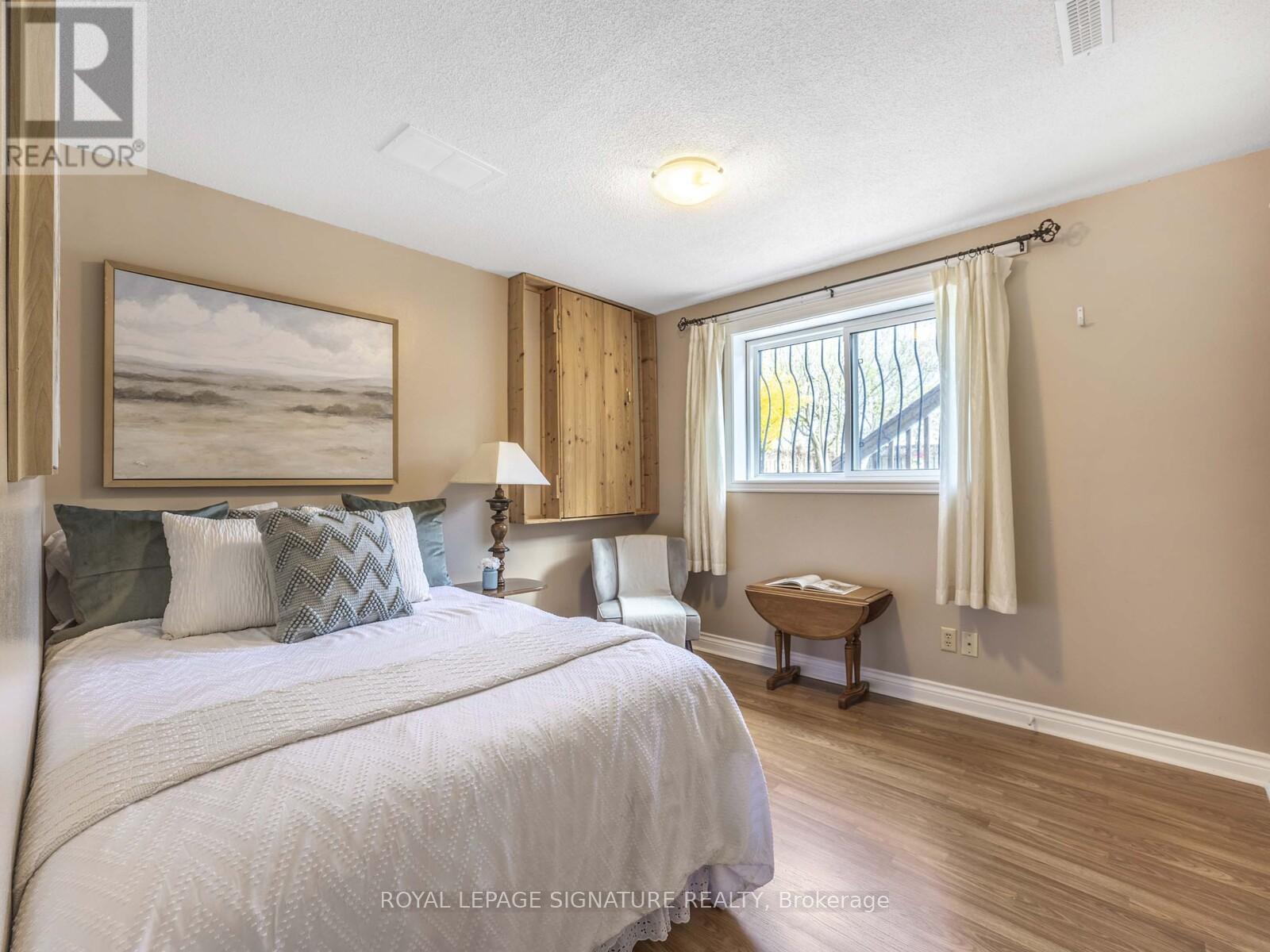 18 Satchell Boulevard, Toronto, Ontario  M1C 3B4 - Photo 26 - E12137344