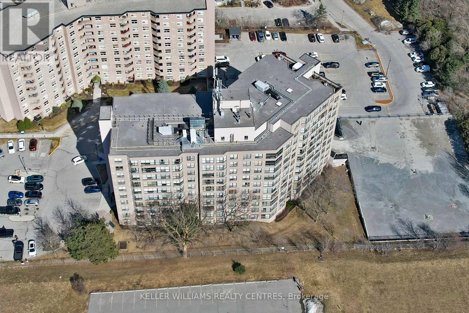 1003 - 250 Davis Drive, Newmarket (Central Newmarket), Ontario  L3Y 7T7 - Photo 44 - N12137091