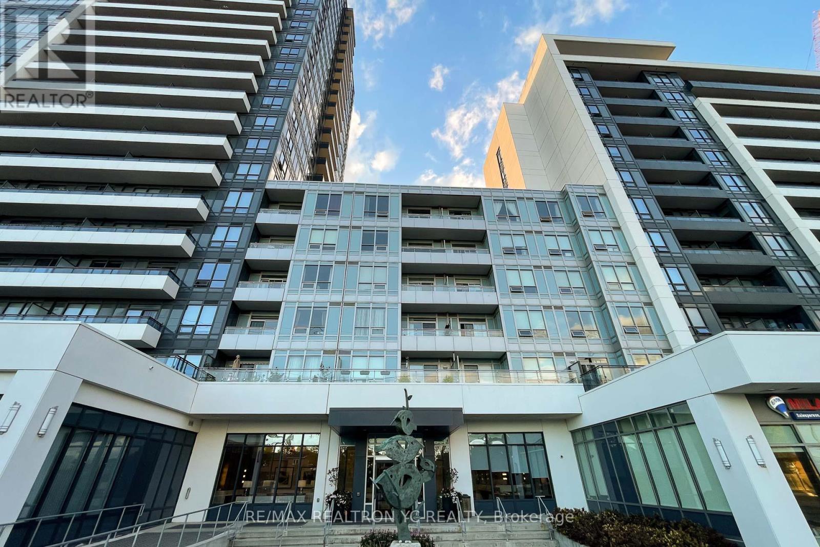 Property at 528 - 7900 BATHURST STREET image 1