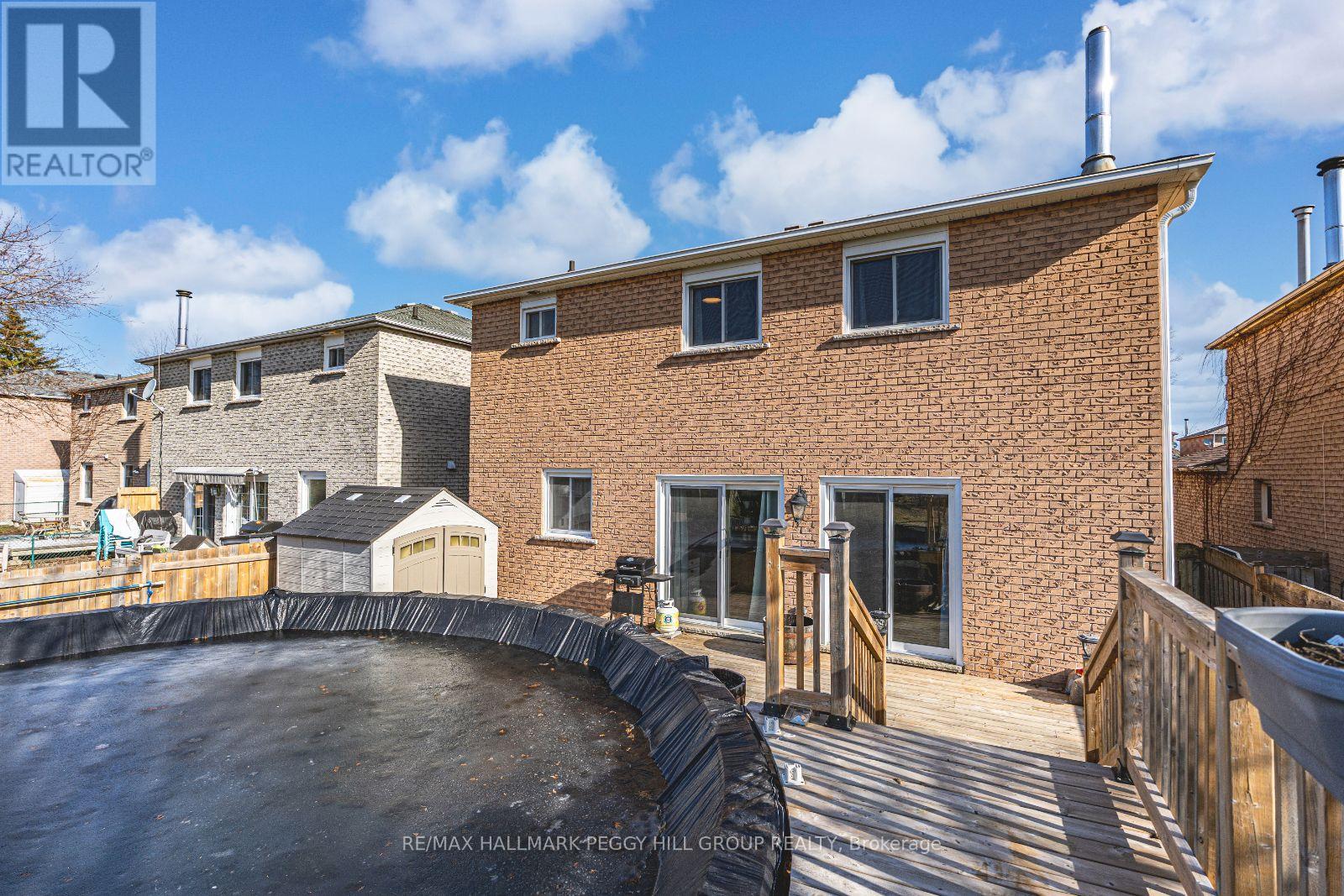 256 Hickling Trail, Barrie (Grove East), Ontario  L4M 5W7 - Photo 21 - S12137152