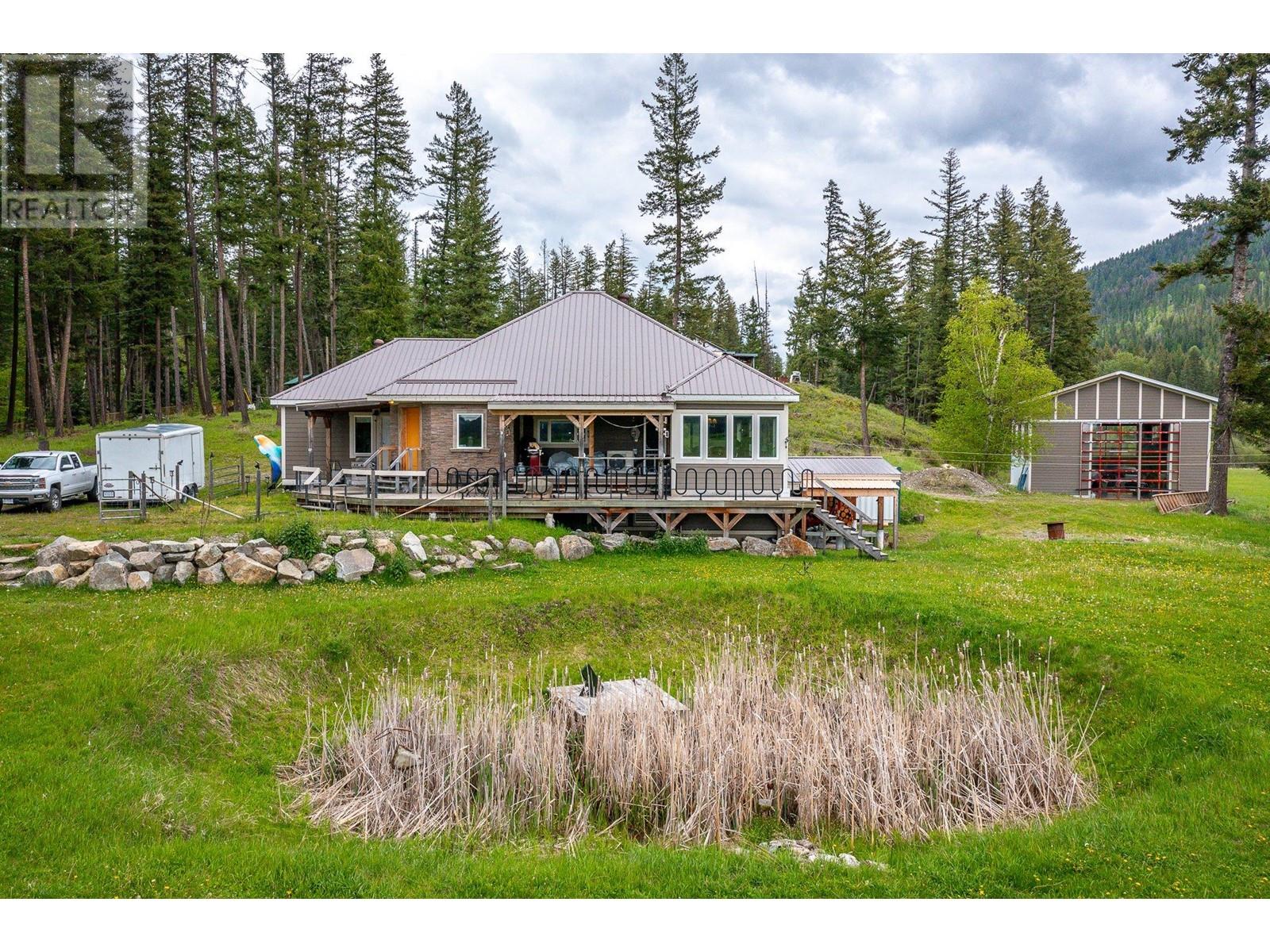 4 Hollingsworth Road, Cherryville, British Columbia  V0E 2G3 - Photo 41 - 10347182