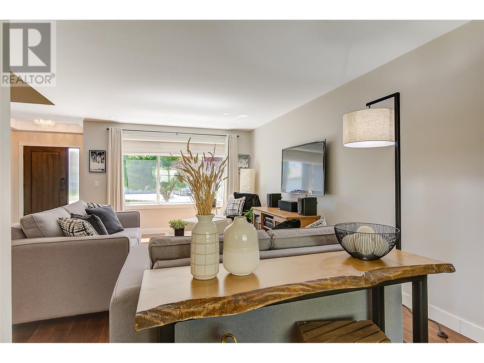 1130 Wintergreen Crescent, Kelowna, British Columbia  V1W 3V8 - Photo 7 - 10347124