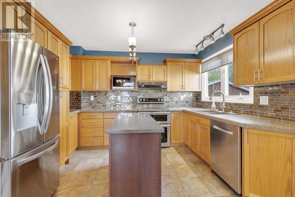 Property at 67 Baines Crescent image 5