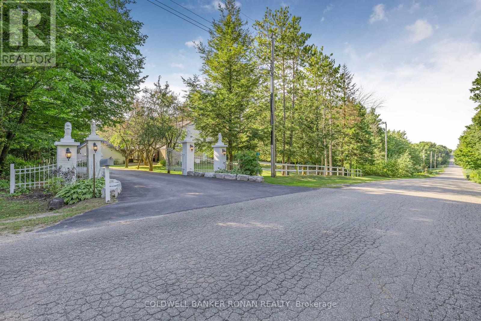 1370 Concession Rd 8, Adjala-Tosorontio, Ontario  L0G 1W0 - Photo 5 - N12137285