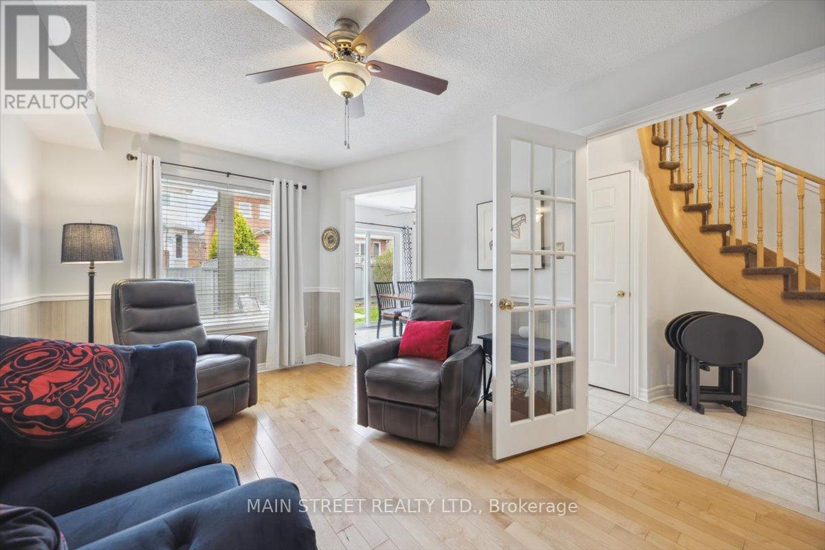 9 Silverstone Crescent, Georgina (Keswick South), Ontario  L4P 4A5 - Photo 11 - N12137320