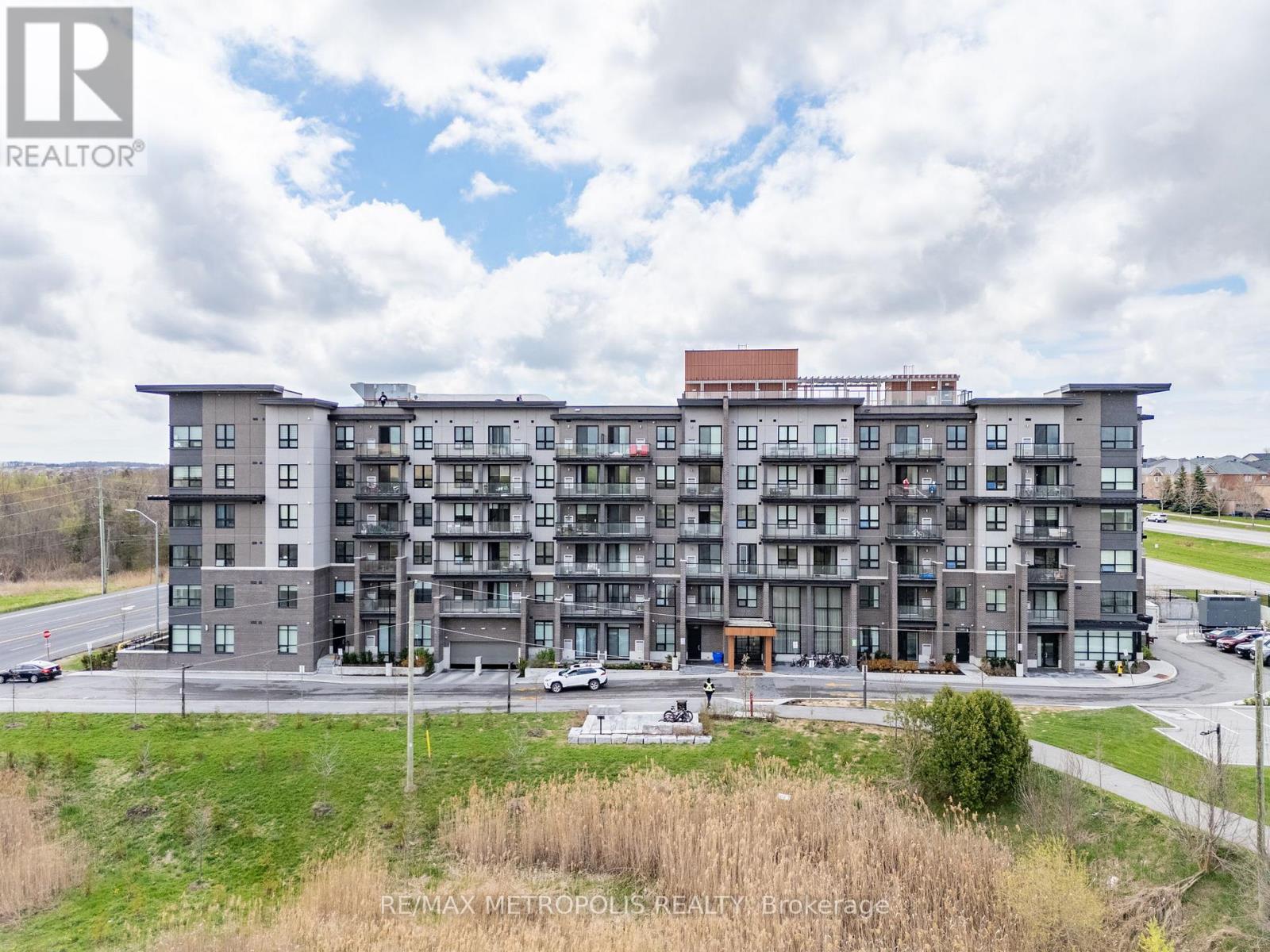 212 - 9700 Ninth Line, Markham (Greensborough), Ontario  L6B 1A8 - Photo 2 - N12137329