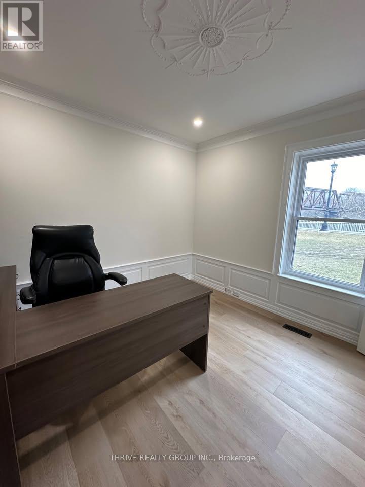 5 Oxford Street W, London East, Ontario  N6H 1R1 - Photo 3 - X12137374