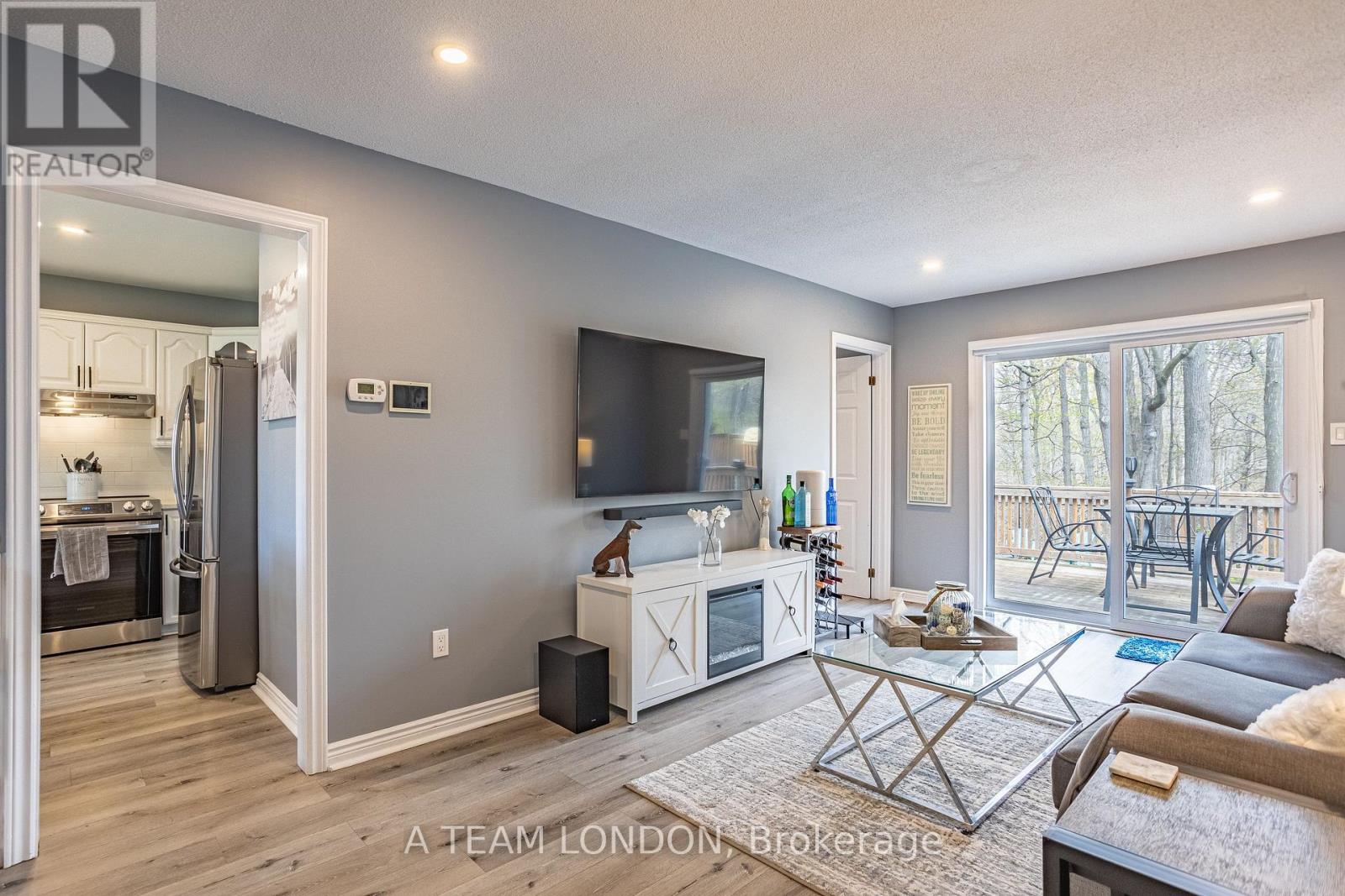 154 Langarth Street W, London South, Ontario  N6J 1P6 - Photo 12 - X12137489