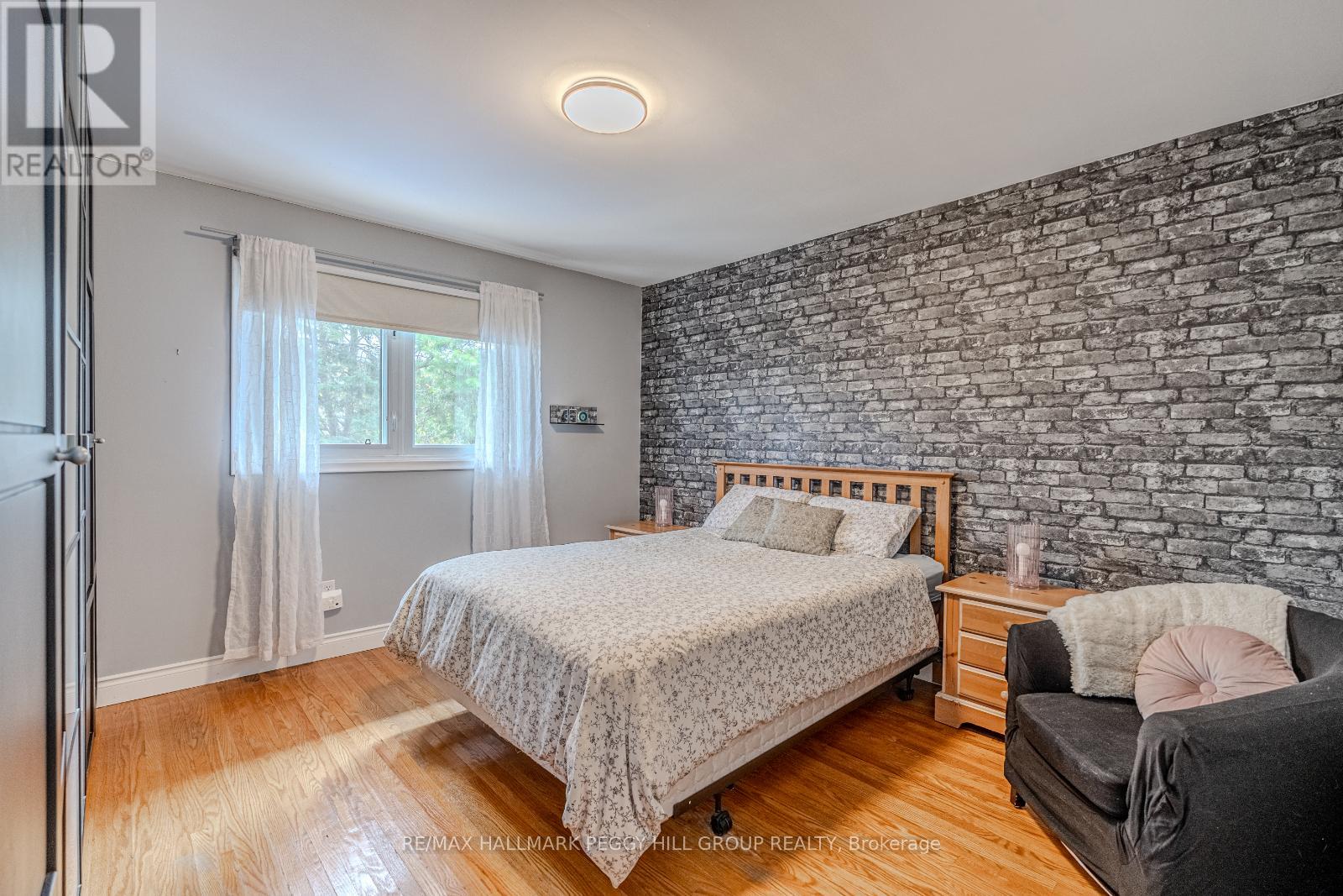 47 Marshall Street, Barrie (Allandale Heights), Ontario  L4N 3S6 - Photo 14 - S12137281