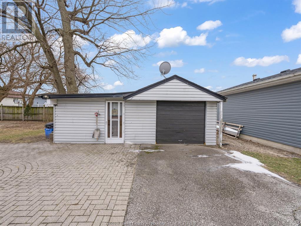 Property at 162 REAUME image 3