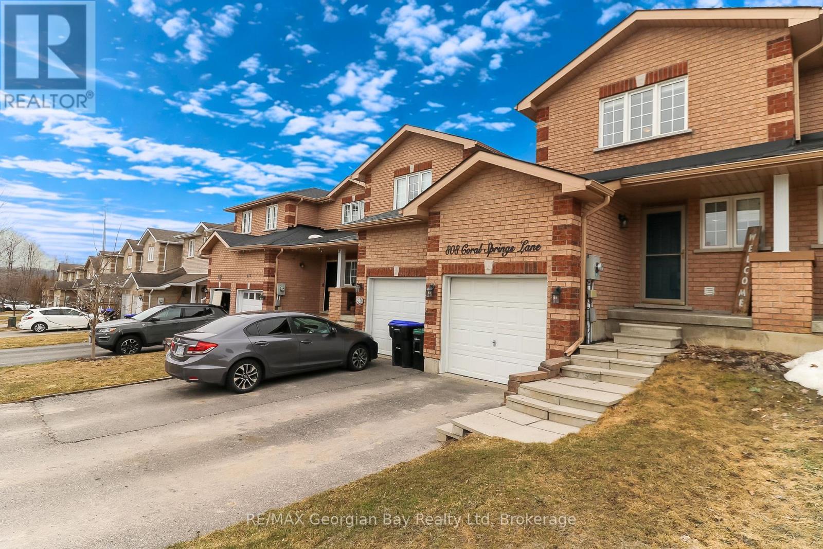 808 Coral Springs Lane, Midland, Ontario L4R 0A1 - Photo 2 - S12137121
