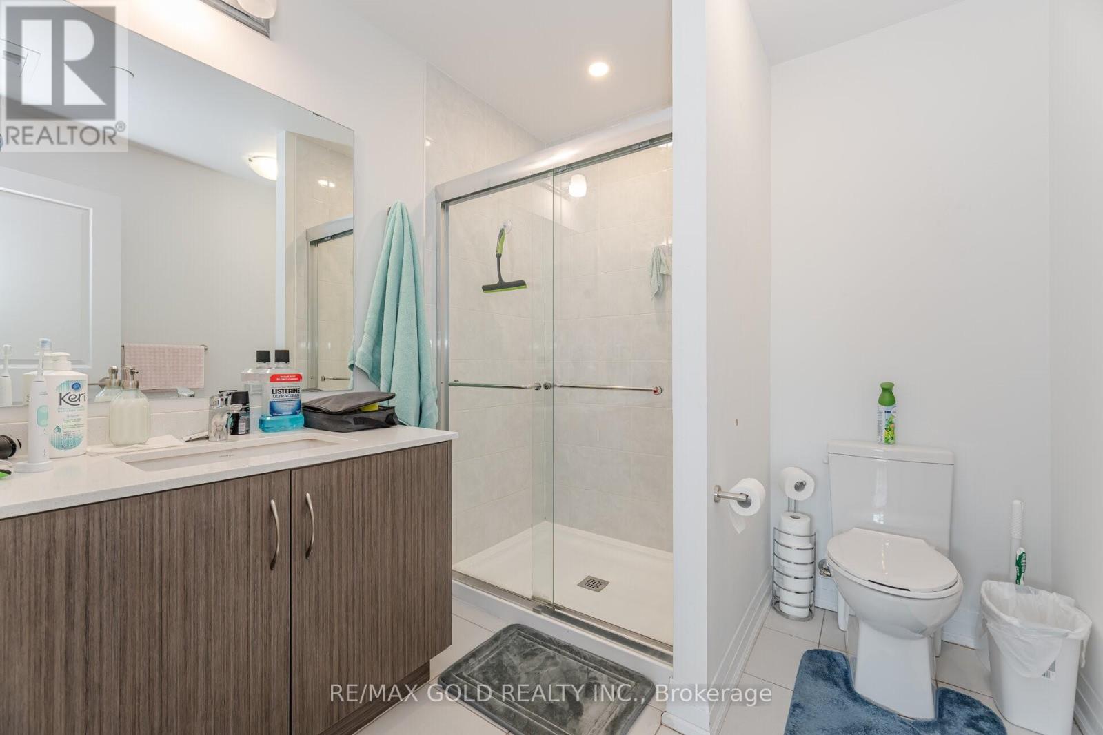 327 - 85 Attmar Drive, Brampton, Ontario  L6P 0Y6 - Photo 12 - W12137092