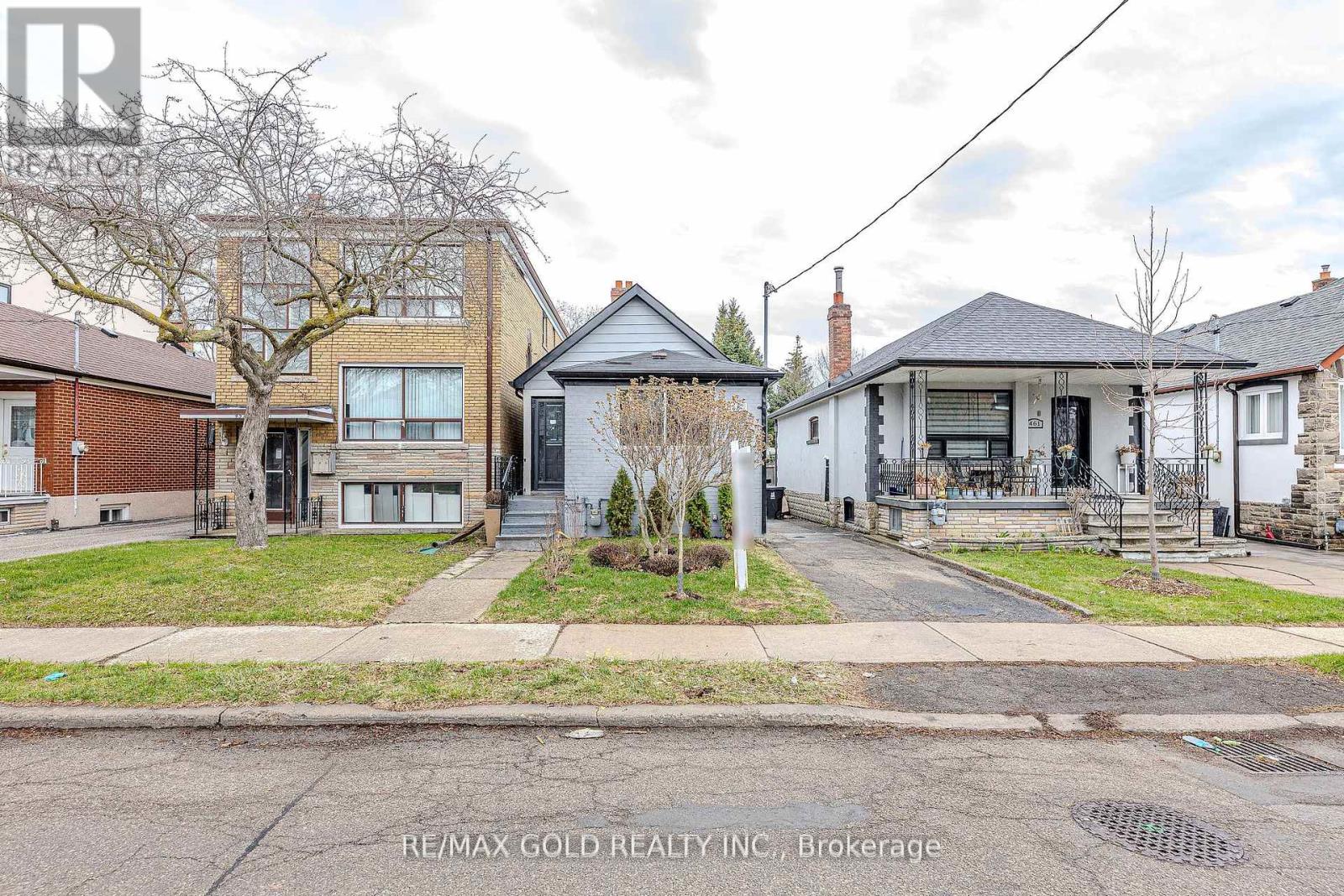 459 Whitmore Avenue, Toronto, Ontario  M6E 2N6 - Photo 1 - W12137094
