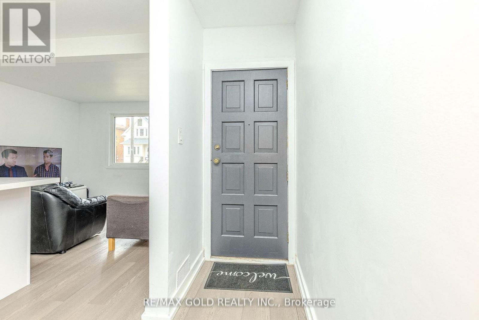 459 Whitmore Avenue, Toronto, Ontario  M6E 2N6 - Photo 10 - W12137094