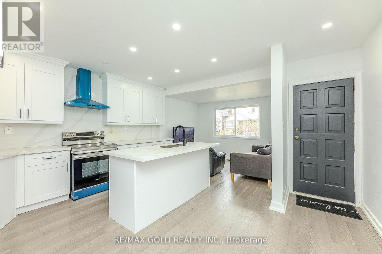 459 Whitmore Avenue, Toronto, Ontario  M6E 2N6 - Photo 11 - W12137094