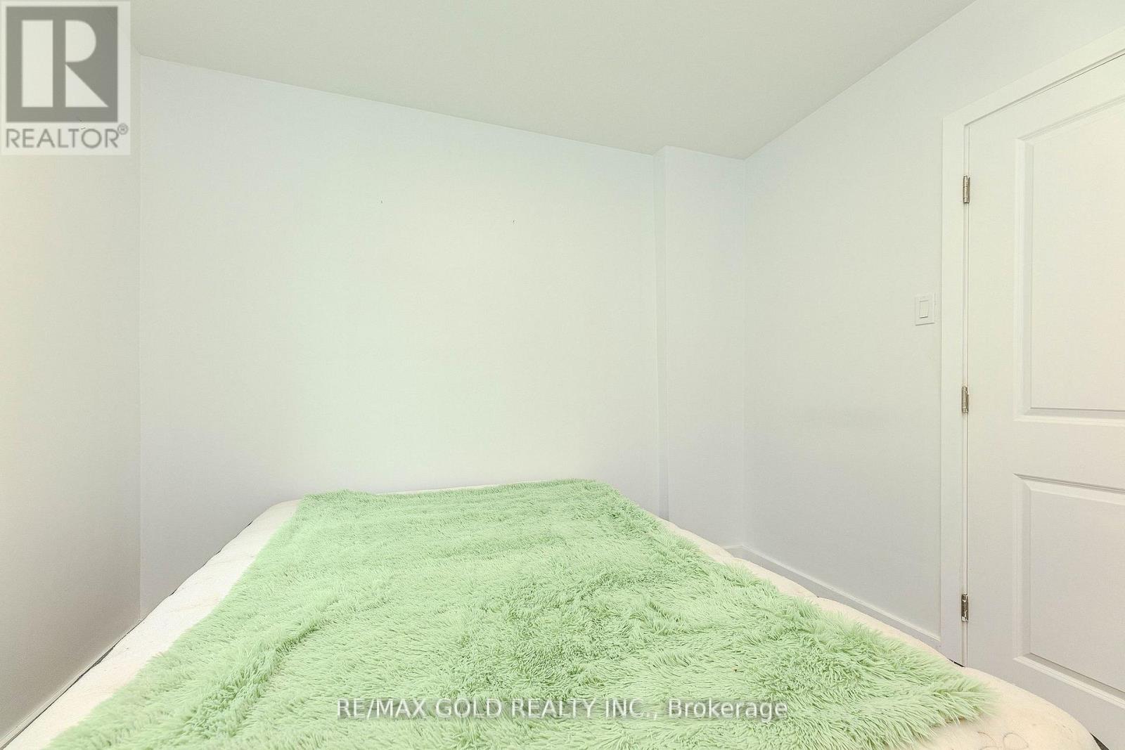 459 Whitmore Avenue, Toronto, Ontario  M6E 2N6 - Photo 20 - W12137094