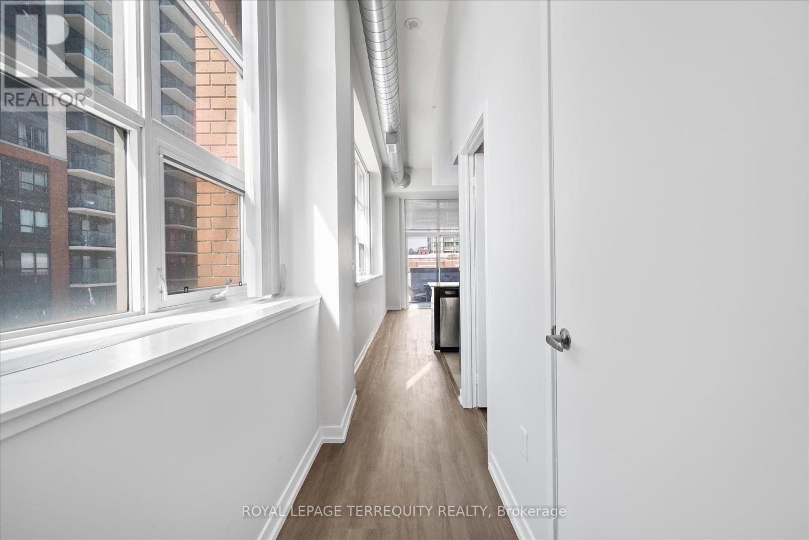 328 - 1410 Dupont Street, Toronto (Dovercourt-Wallace Emerson-Junction), Ontario  M6H 0B6 - Photo 16 - W12137120