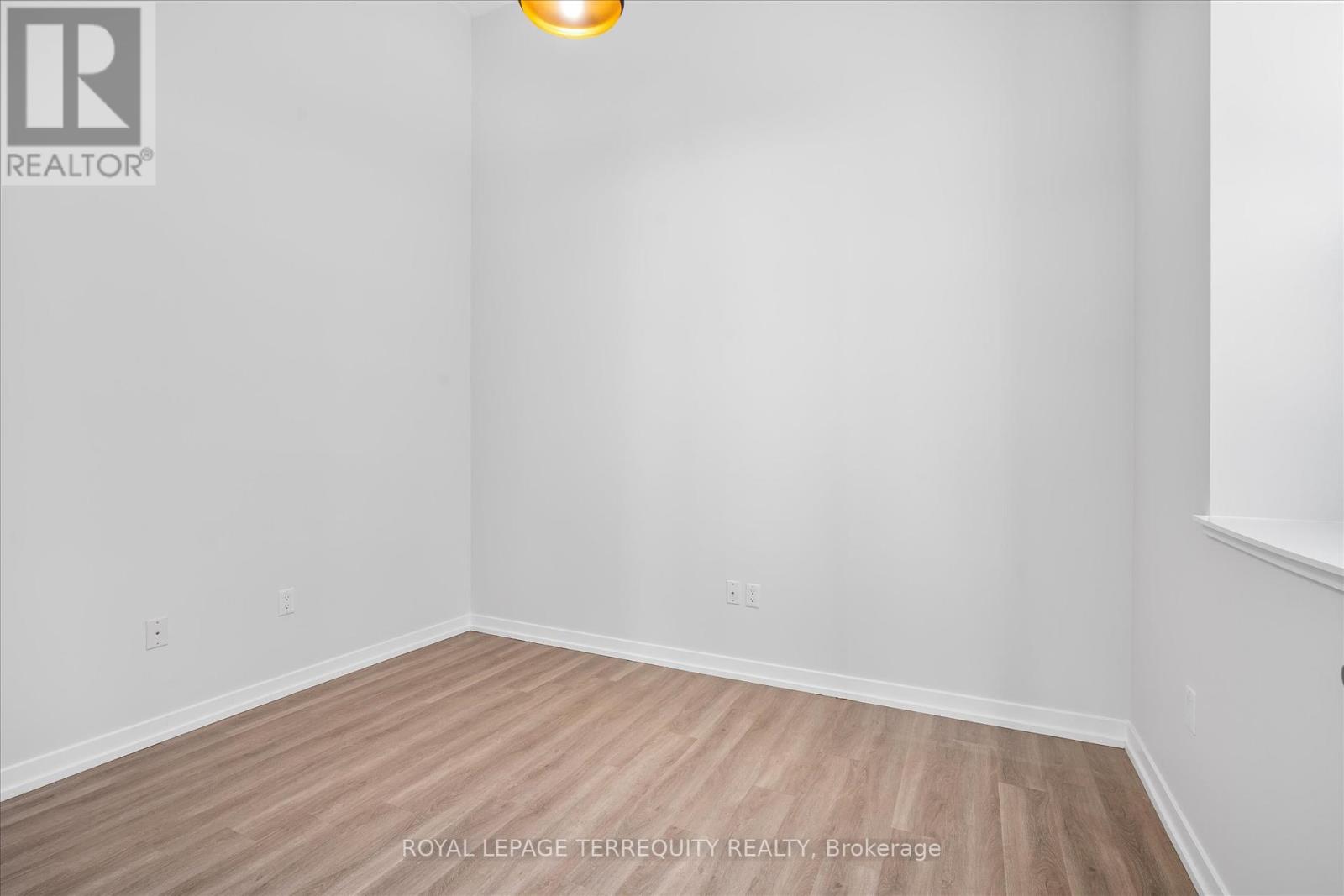 328 - 1410 Dupont Street, Toronto (Dovercourt-Wallace Emerson-Junction), Ontario  M6H 0B6 - Photo 18 - W12137120