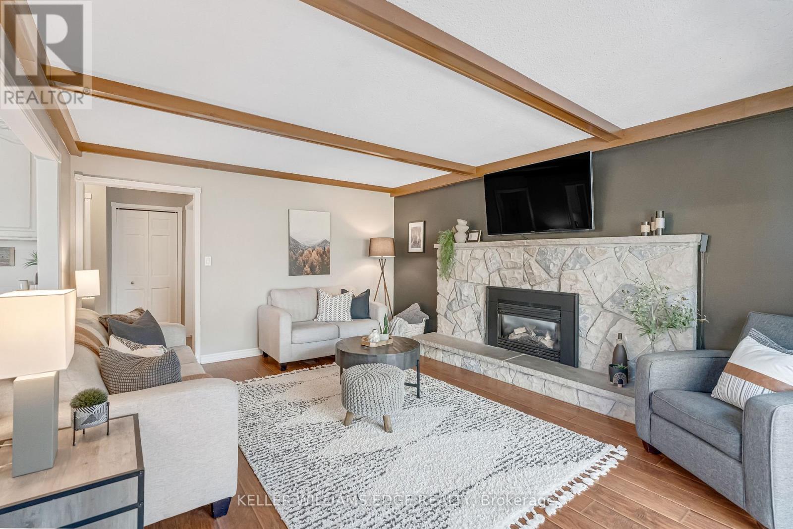 1351 Bryanston Court, Burlington, Ontario  L7P 3N7 - Photo 19 - W12137253
