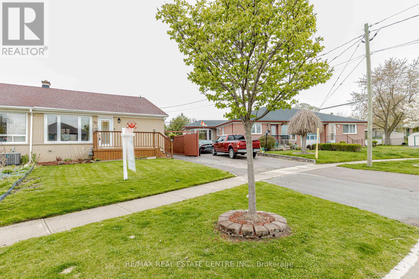 Property at 20 LANGSTONE CRESCENT image 4