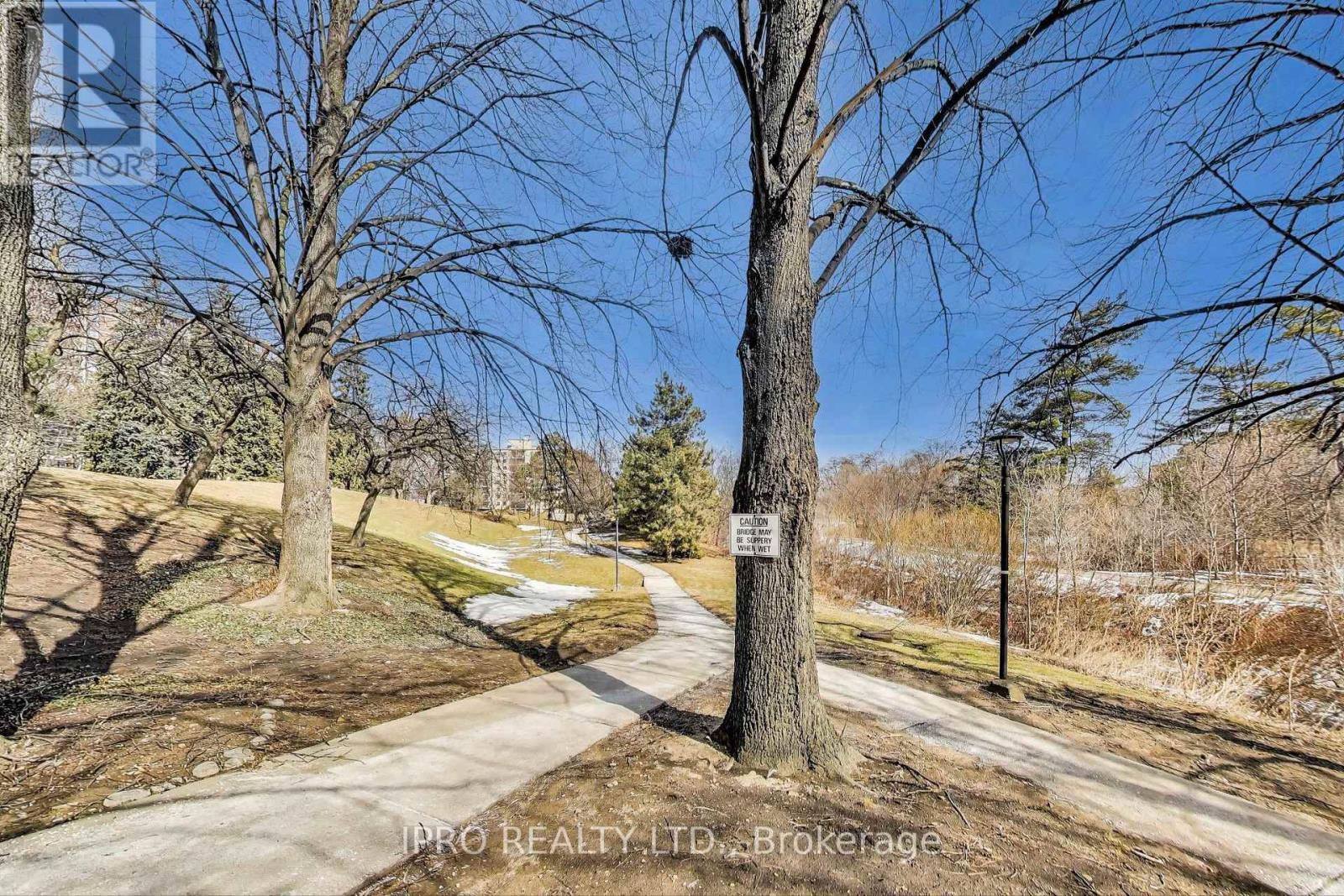 2906 - 3100 Kirwin Avenue, Mississauga, Ontario  L5A 3S6 - Photo 4 - W12137261