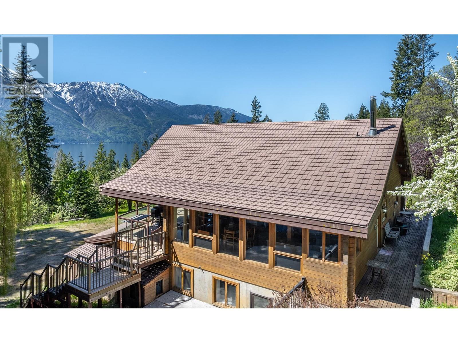 12437 Boswell Road, Boswell, British Columbia  V0B 1A0 - Photo 34 - 10345779