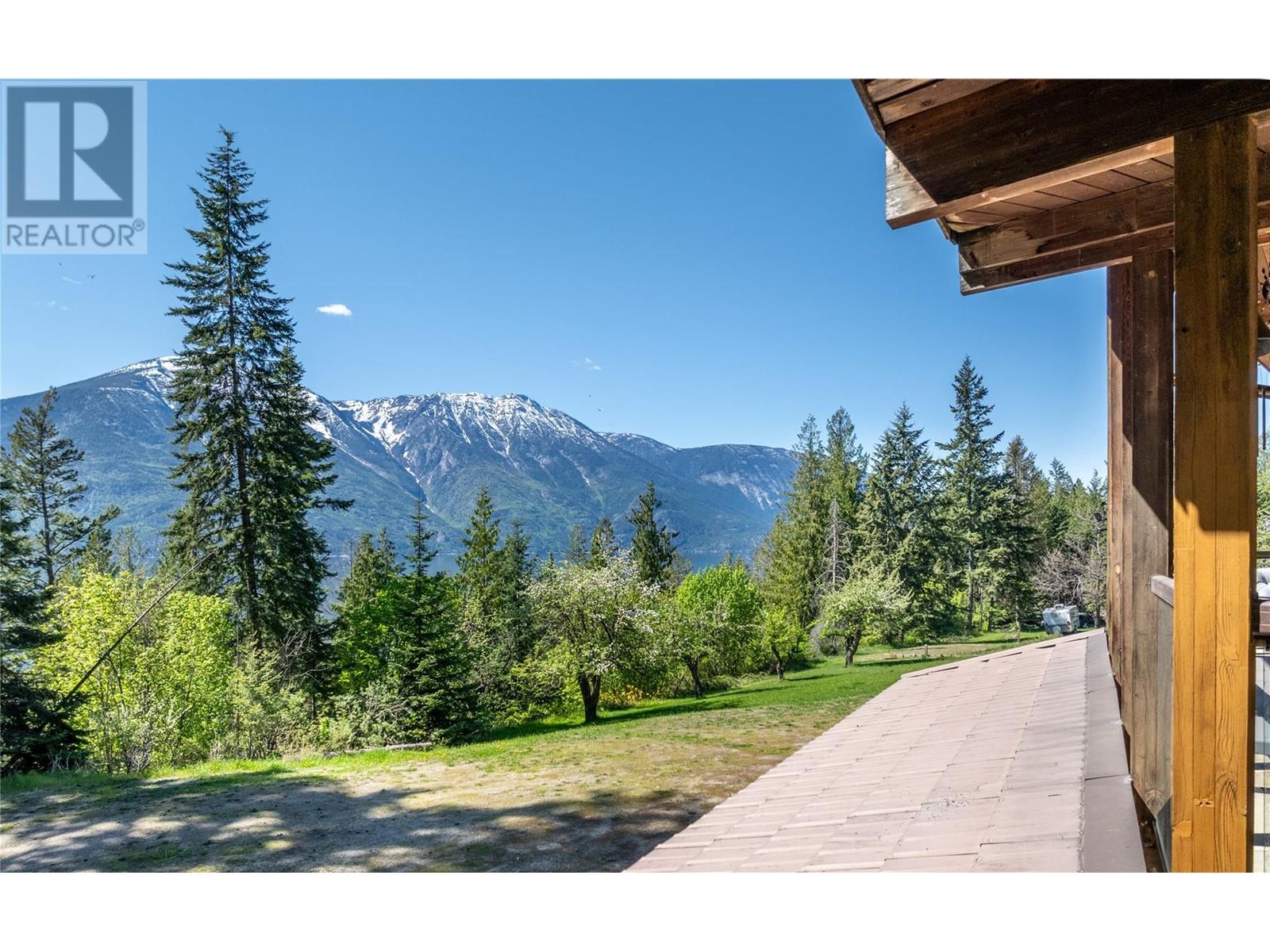 12437 Boswell Road, Boswell, British Columbia  V0B 1A0 - Photo 20 - 10345779