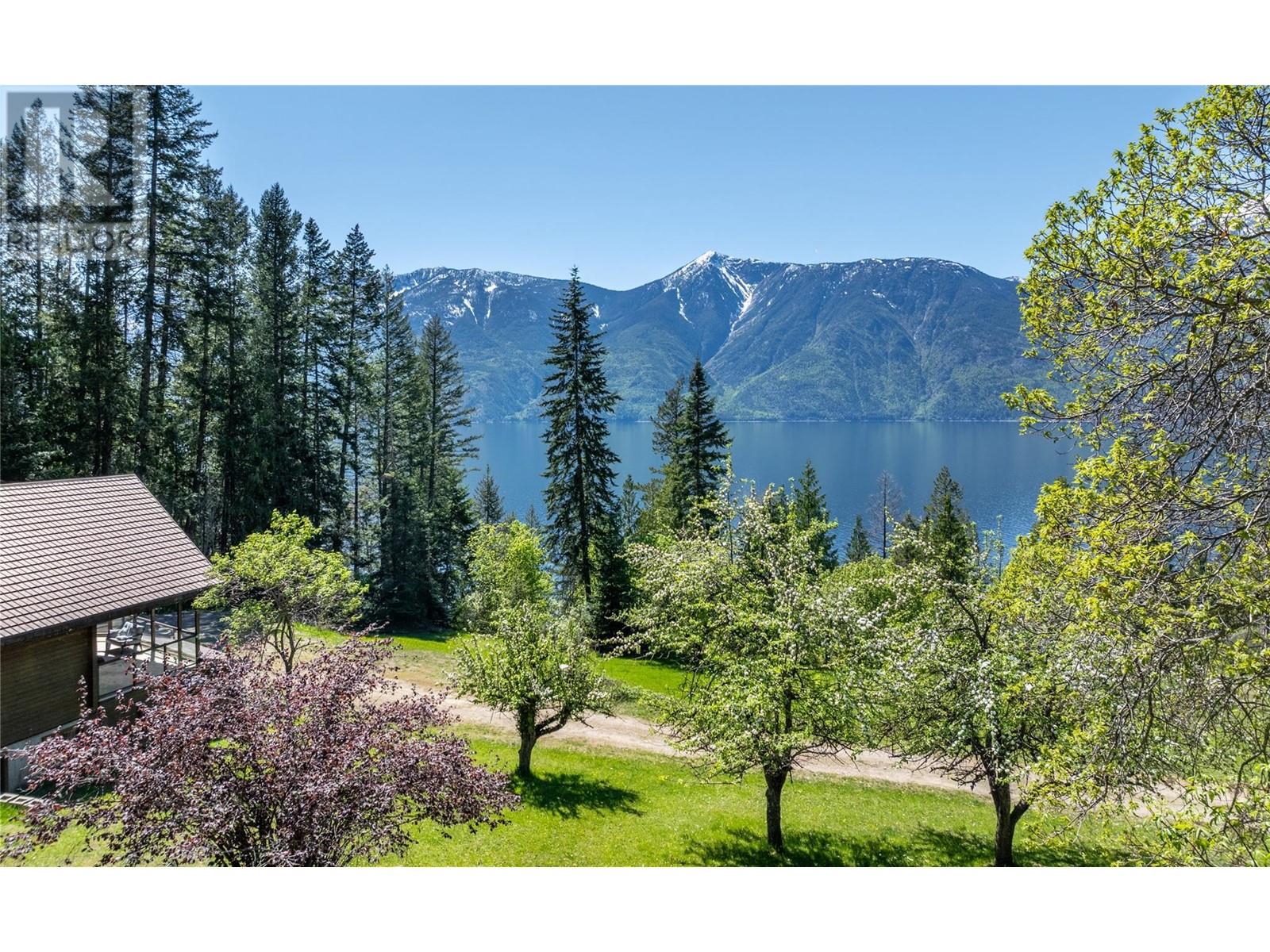 12437 Boswell Road, Boswell, British Columbia  V0B 1A0 - Photo 36 - 10345779