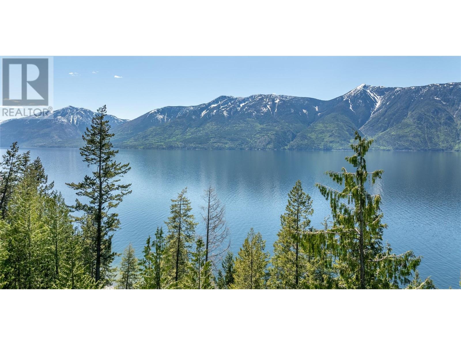 12437 Boswell Road, Boswell, British Columbia  V0B 1A0 - Photo 5 - 10345779