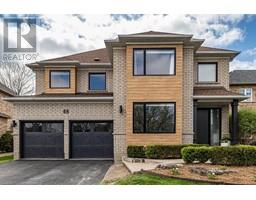 88 DAVIDSON Boulevard, Dundas, Ontario