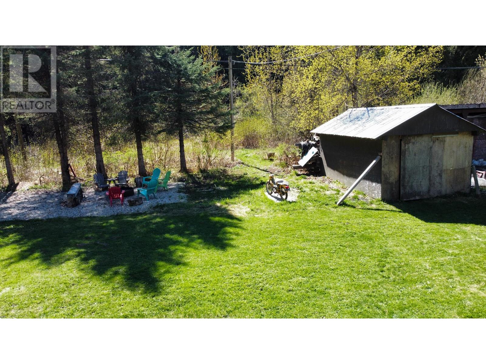 7404 1st Avenue, Ymir, British Columbia  V0G 2K0 - Photo 4 - 10347030