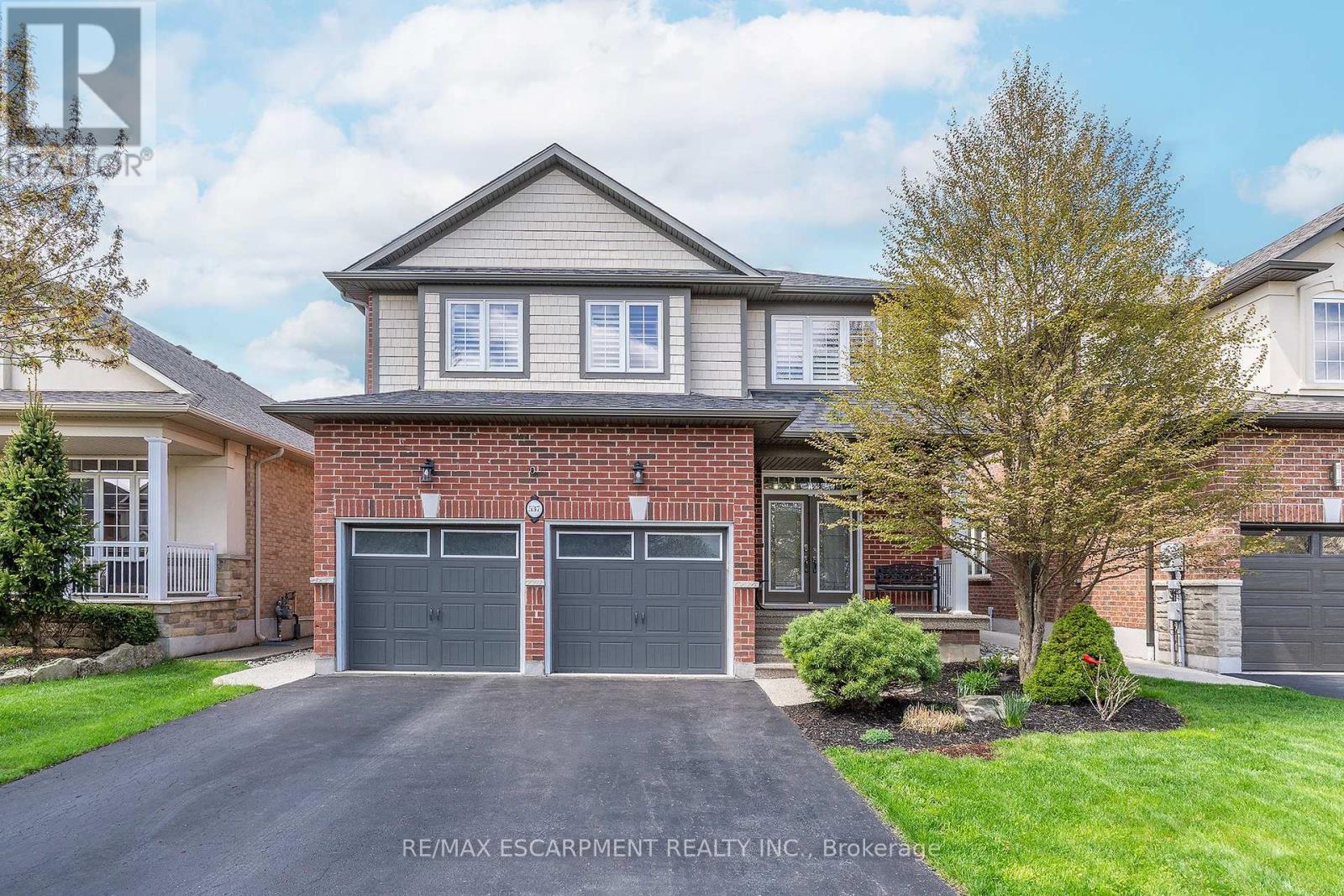 537 Valridge Drive, Hamilton, Ontario  L9C 0A9 - Photo 1 - X12137076