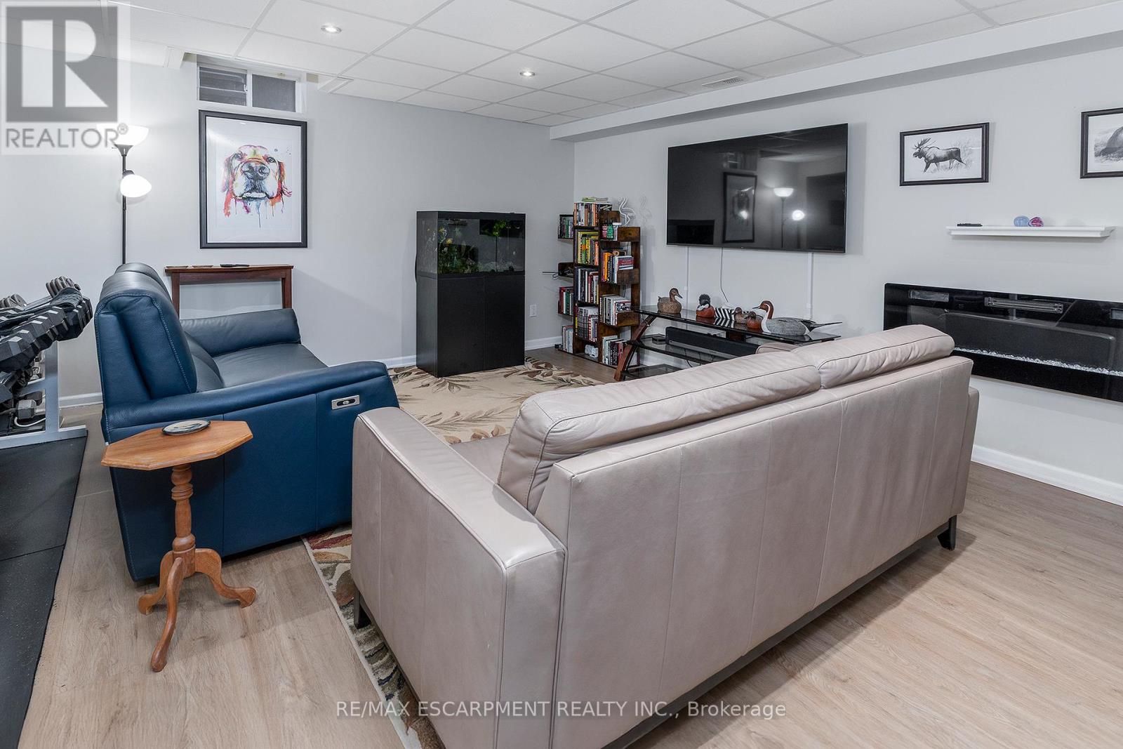 537 Valridge Drive, Hamilton, Ontario  L9C 0A9 - Photo 24 - X12137076