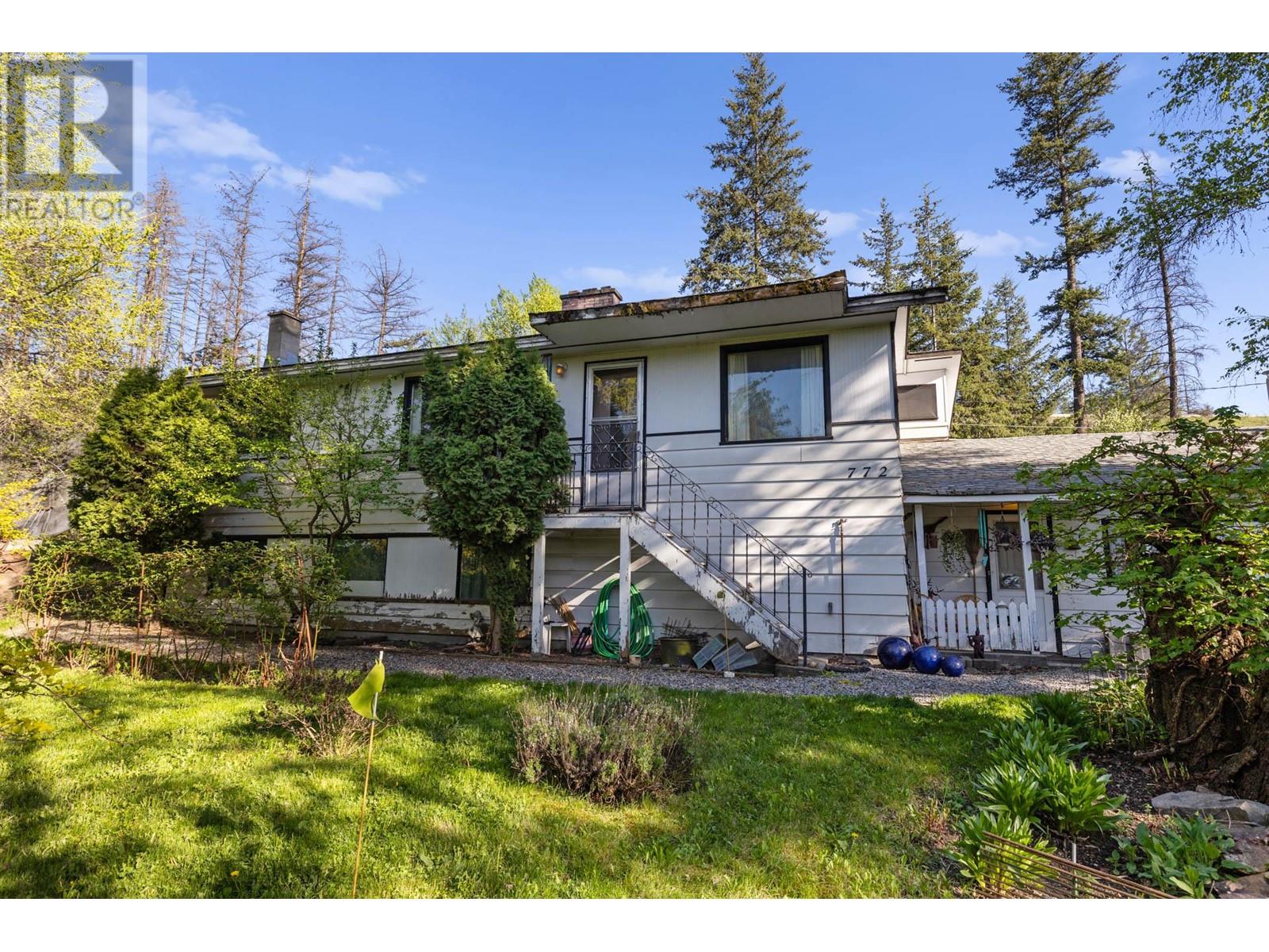 772 Otter Lake Cross Road, Spallumcheen, British Columbia
