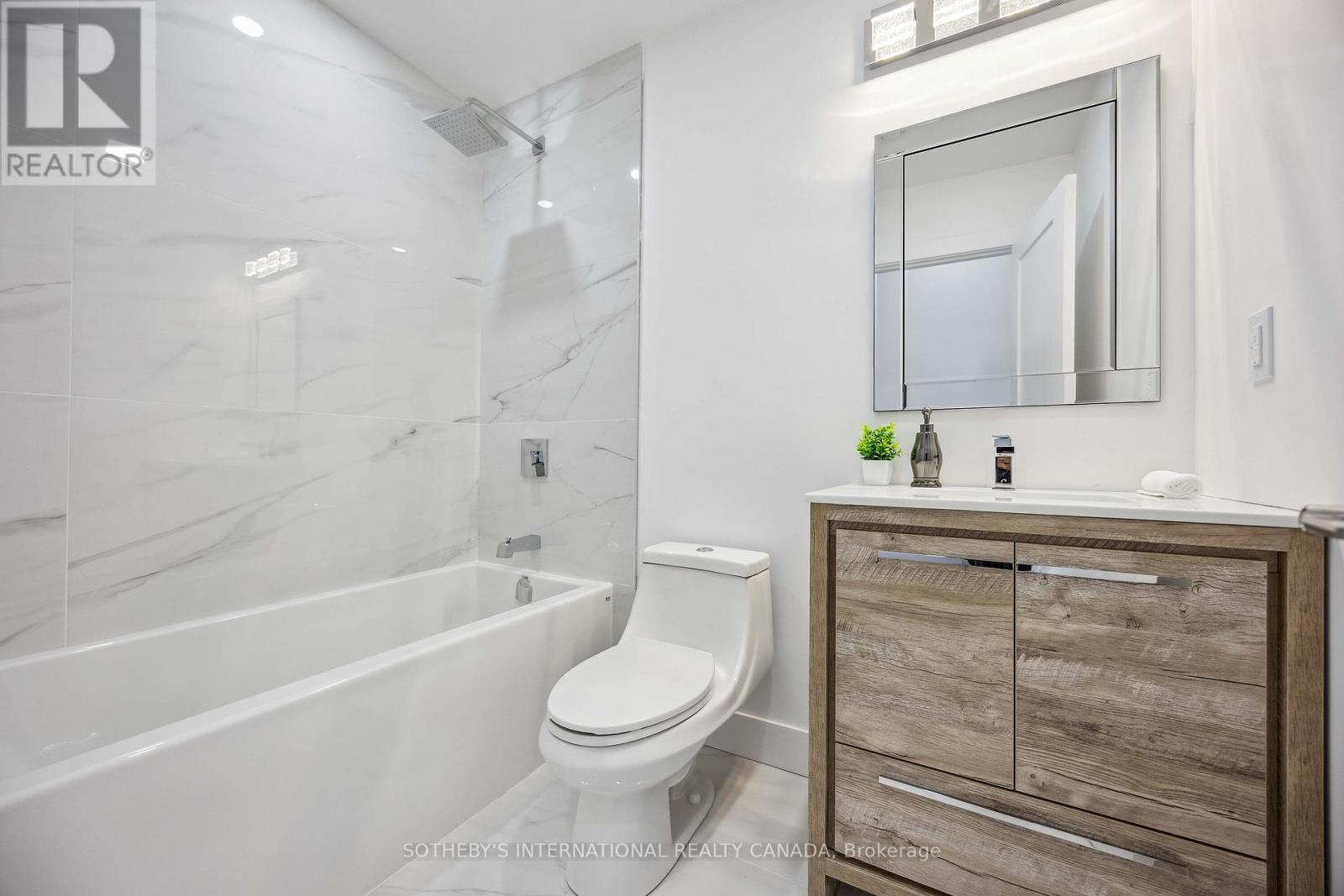 3 - 15 Burrand Road, Toronto, Ontario  M9W 3T1 - Photo 12 - W12137192