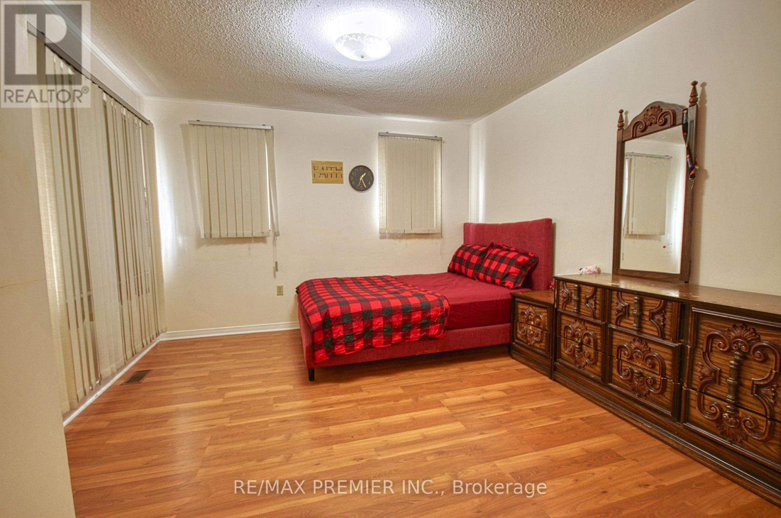 40 Kentucky Drive, Brampton, Ontario  L6Y 4E9 - Photo 24 - W12137311