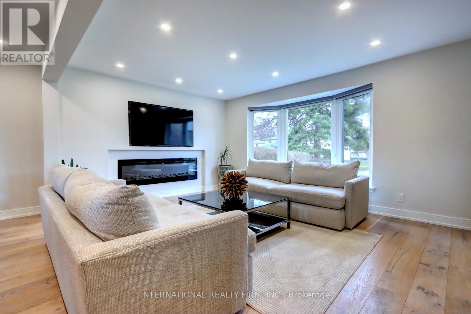 Property at 1755 PICKMERE COURT image 4