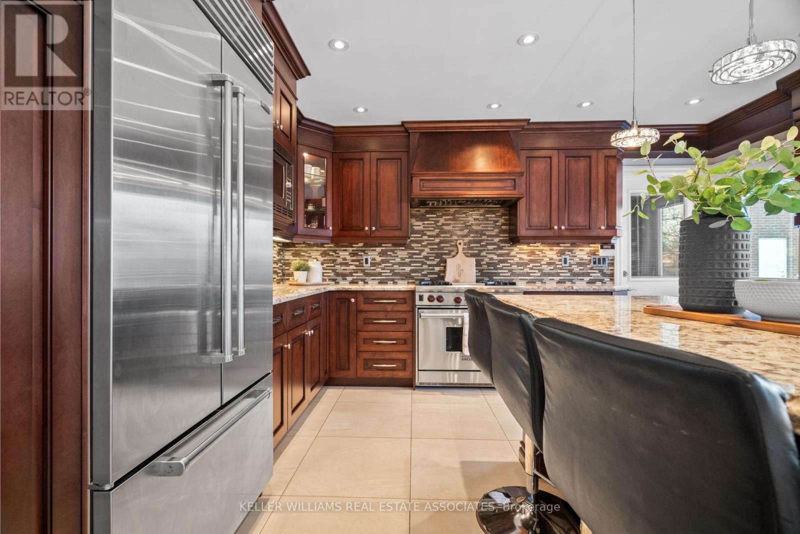 6781 Snow Goose Lane, Mississauga, Ontario  L5N 5J2 - Photo 4 - W12137338